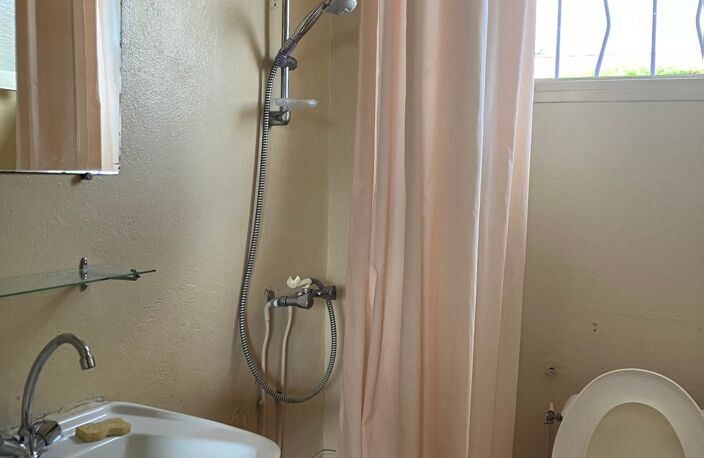 Vente maison 3 pièces 39 m² Saint-Michel-l'Observatoire (04870) — photo 2