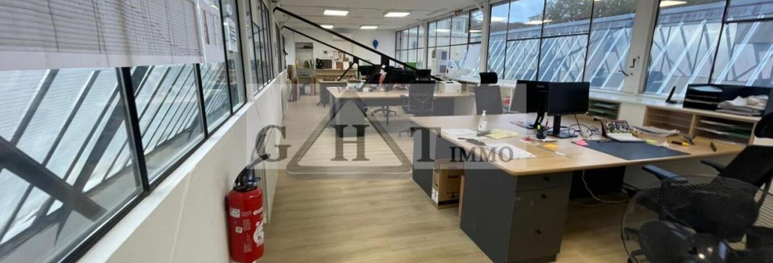 Local industriel  610 m² à louer à Pantin (93500)