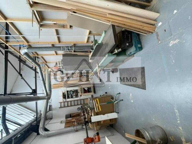 ENTREPOT 610M² A PANTIN A LOUER — photo 1