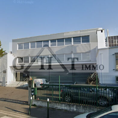 Local industriel  38290 €