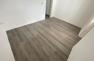 location bureau 600 € CC /mois à proximité de Sainte-Marie (97438)