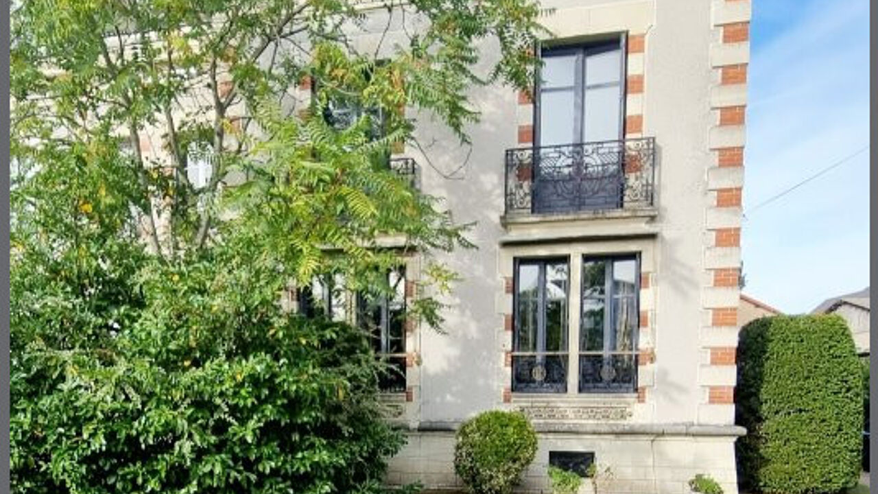 maison 7 pièces 172 m2 à vendre à Vierzon (18100)