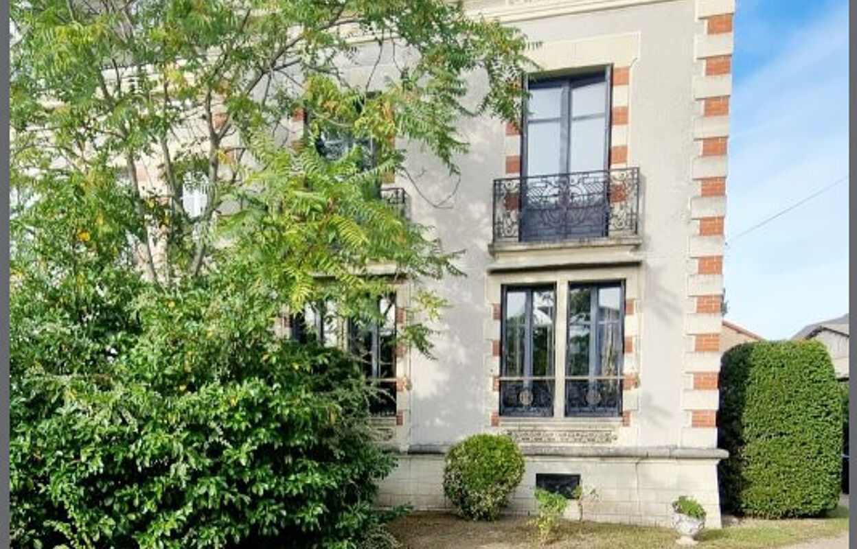 maison 7 pièces 172 m2 à vendre à Vierzon (18100)