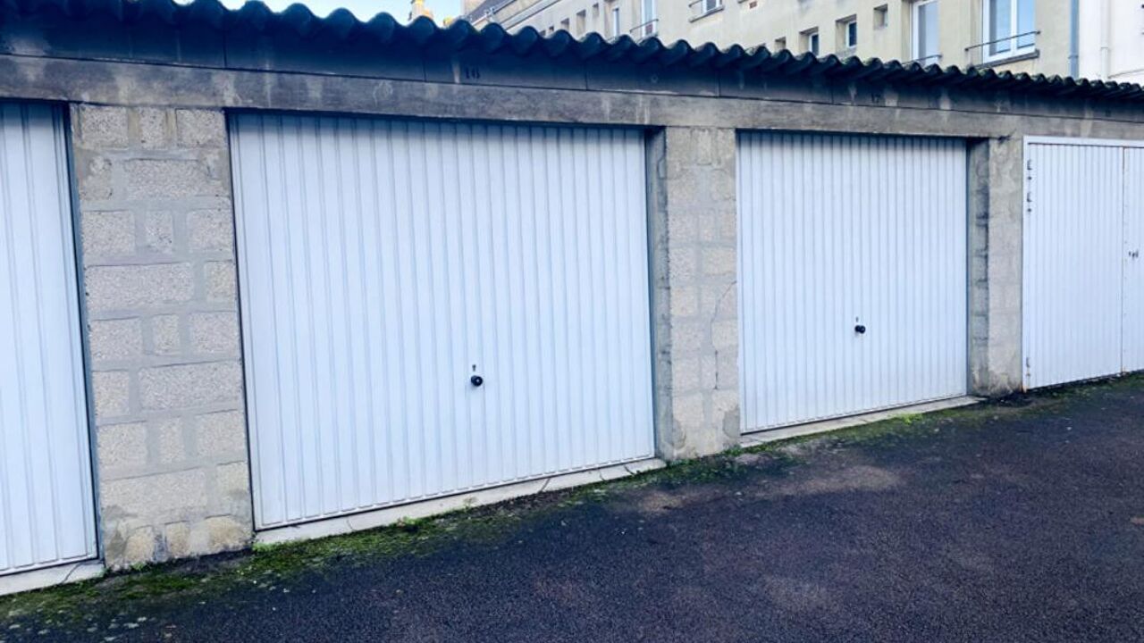 garage  pièces 13 m2 à louer à Troyes (10000)