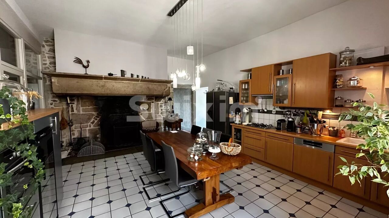 maison 7 pièces 300 m2 à vendre à Lons-le-Saunier (39000)