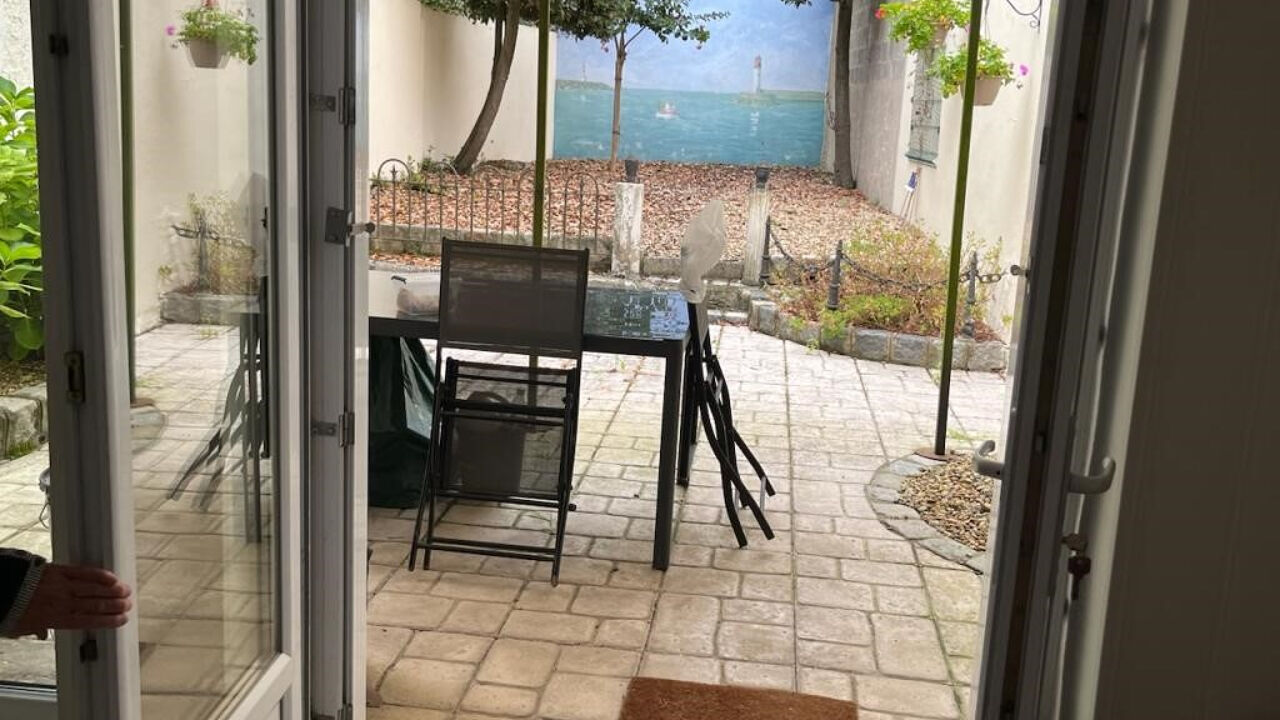 appartement 3 pièces 49 m2 à vendre à La Rochelle (17000)