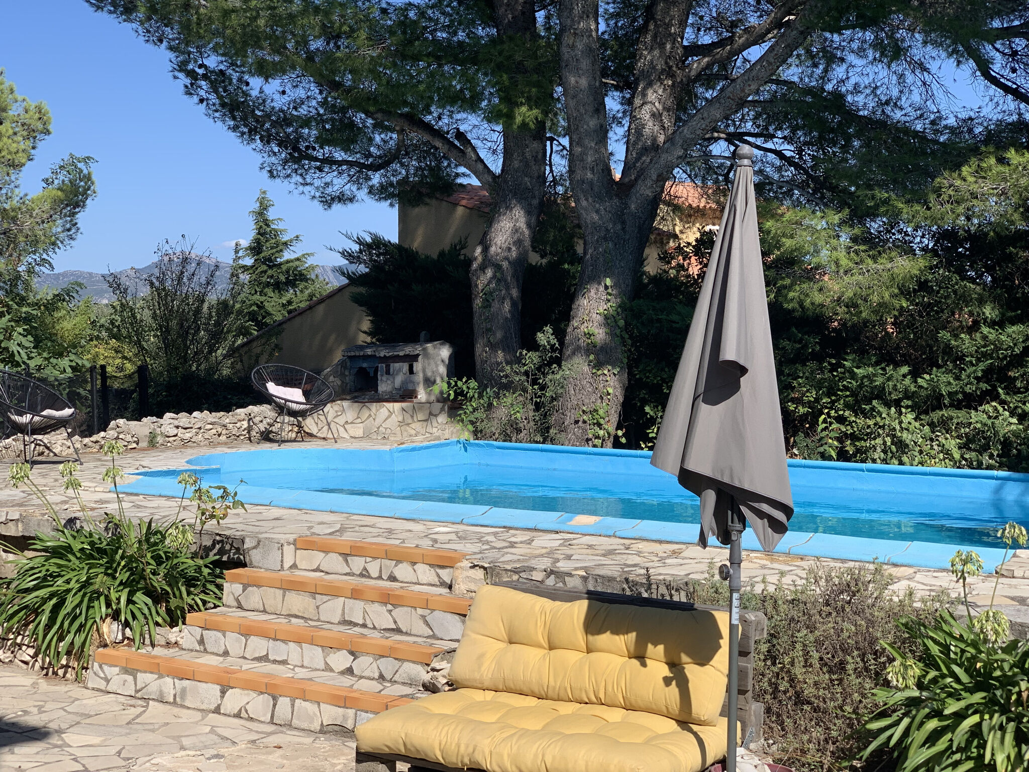 Villa / Maison 8 pièces  à vendre Carnoux-en-Provence 13470