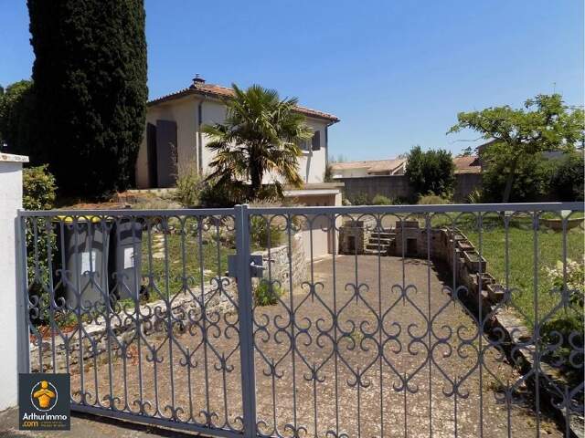 Maison sur sous-sol de105m² à Aiffres — photo du bien