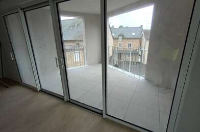 Appartement 3 pièces 821 €