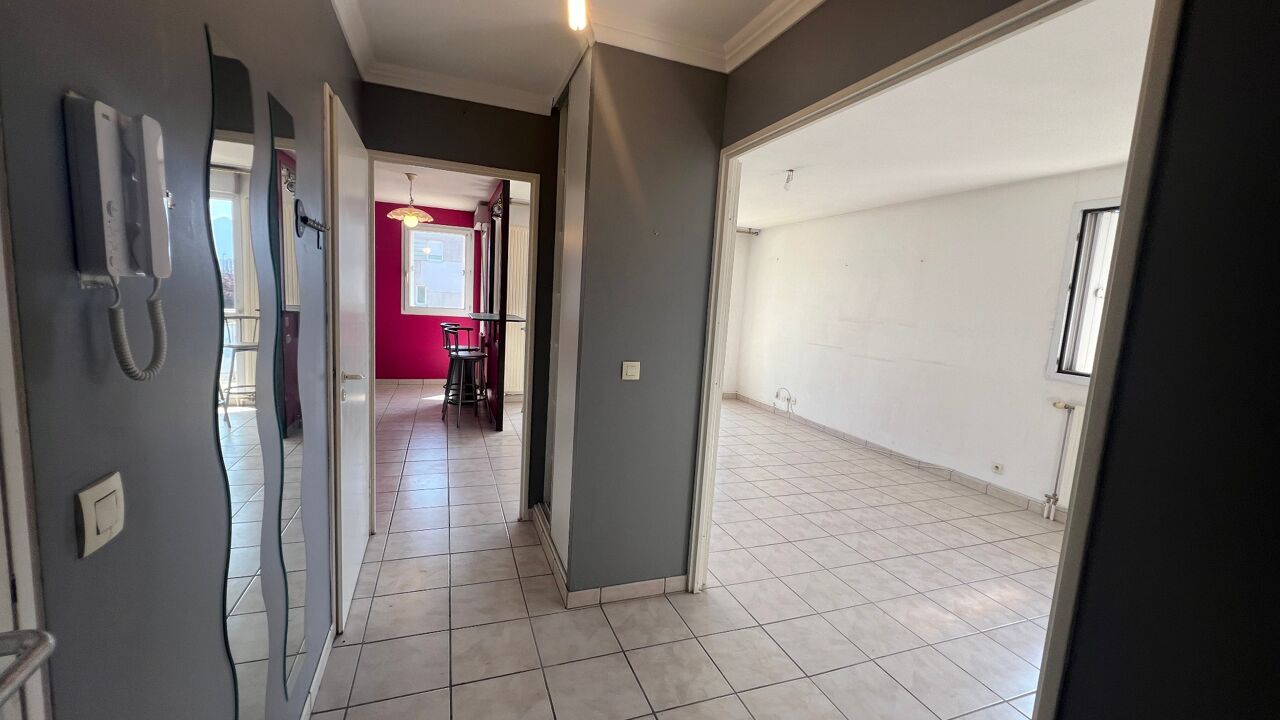 appartement 3 pièces 67 m2 à vendre à Échirolles (38130)