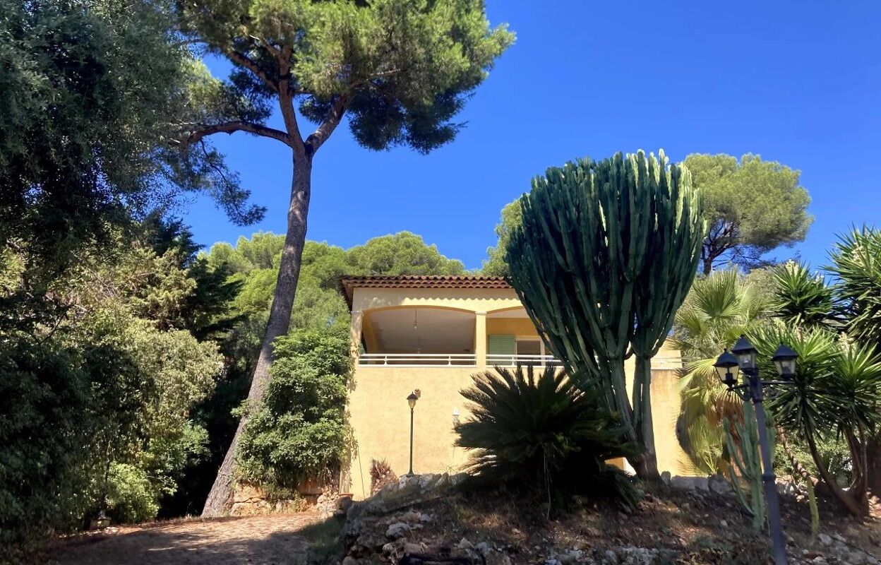 maison  pièces 200 m2 à vendre à Antibes (06600)