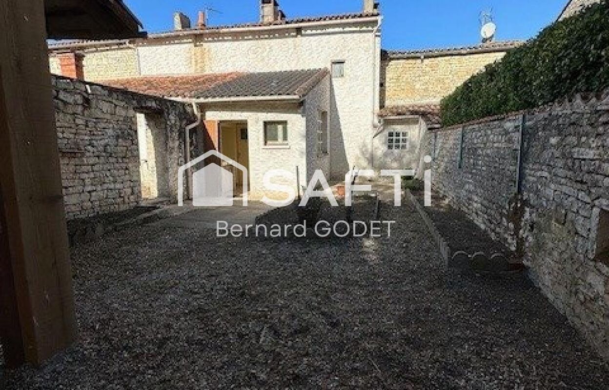 maison 5 pièces 117 m2 à vendre à Mansle (16230)