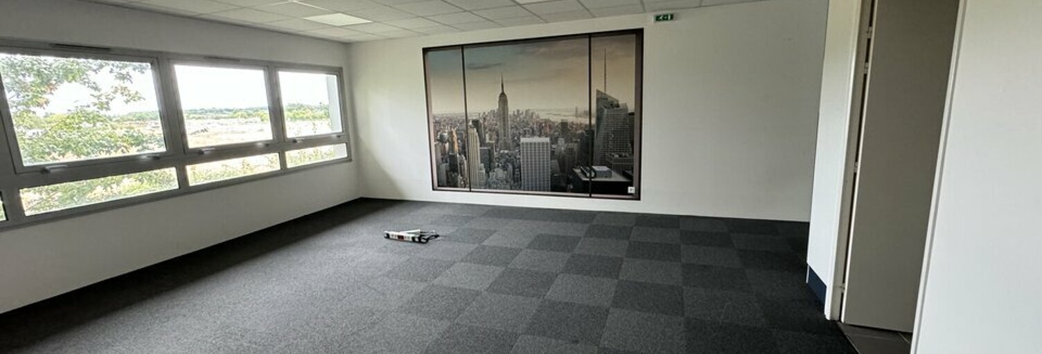 Bureau  125 m² à louer à Tours (37100)