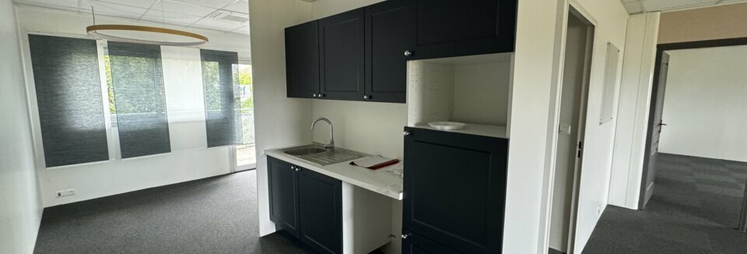 Bureau  125 m² à louer à Tours (37100)