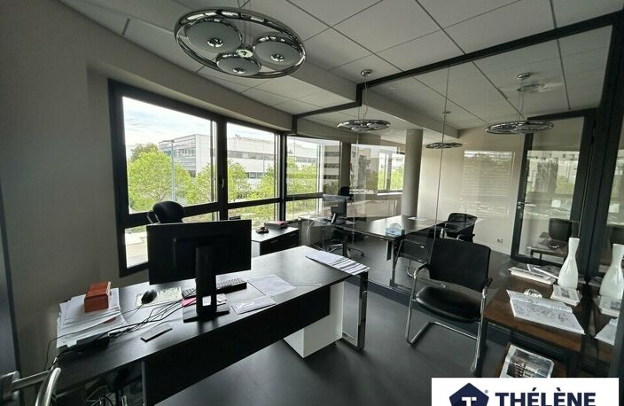 BUREAUX à LOUER — photo 3