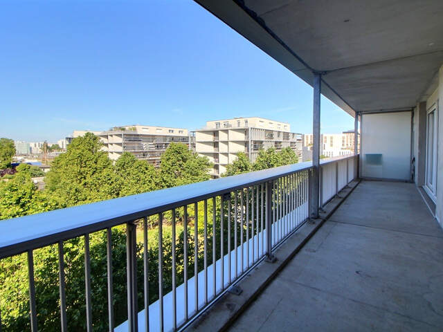 Appartement Bordeaux T2 (grand balcon) — photo du bien
