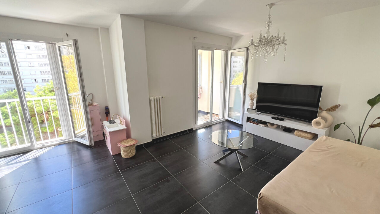 appartement 2 pièces 54 m2 à vendre à Toulon (83000)