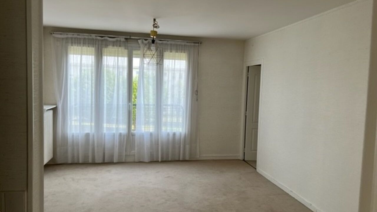 appartement 3 pièces 52 m2 à louer à Chatou (78400)