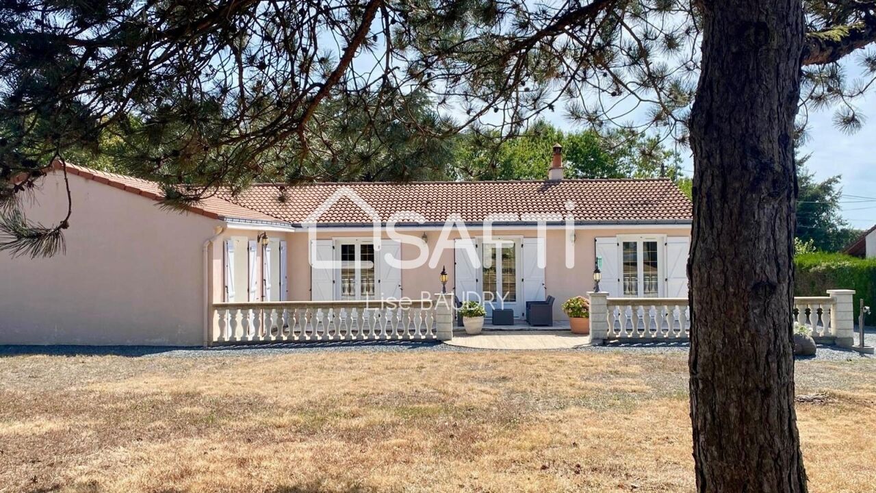 maison 6 pièces 135 m2 à vendre à Mervent (85200)