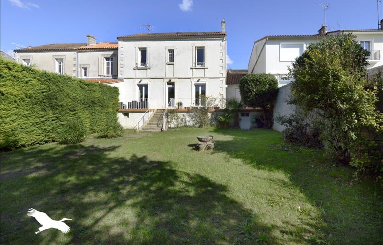 maison 7 pièces 206 m2 à vendre à Angoulême (16000)