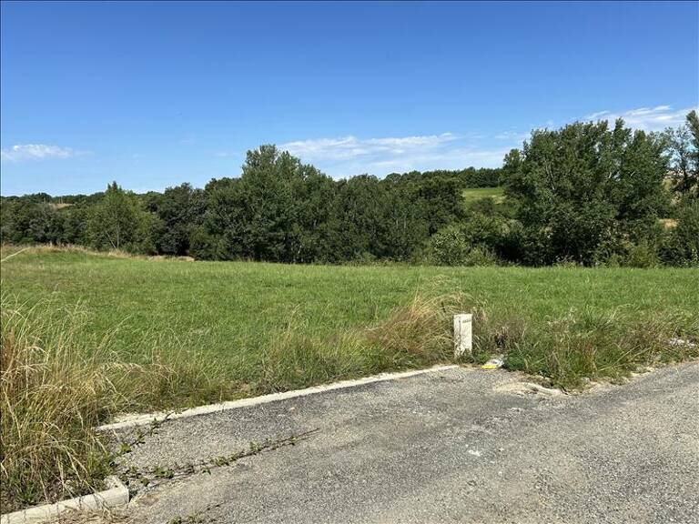 Terrain à bâtir de 0 pièces principales — photo 1