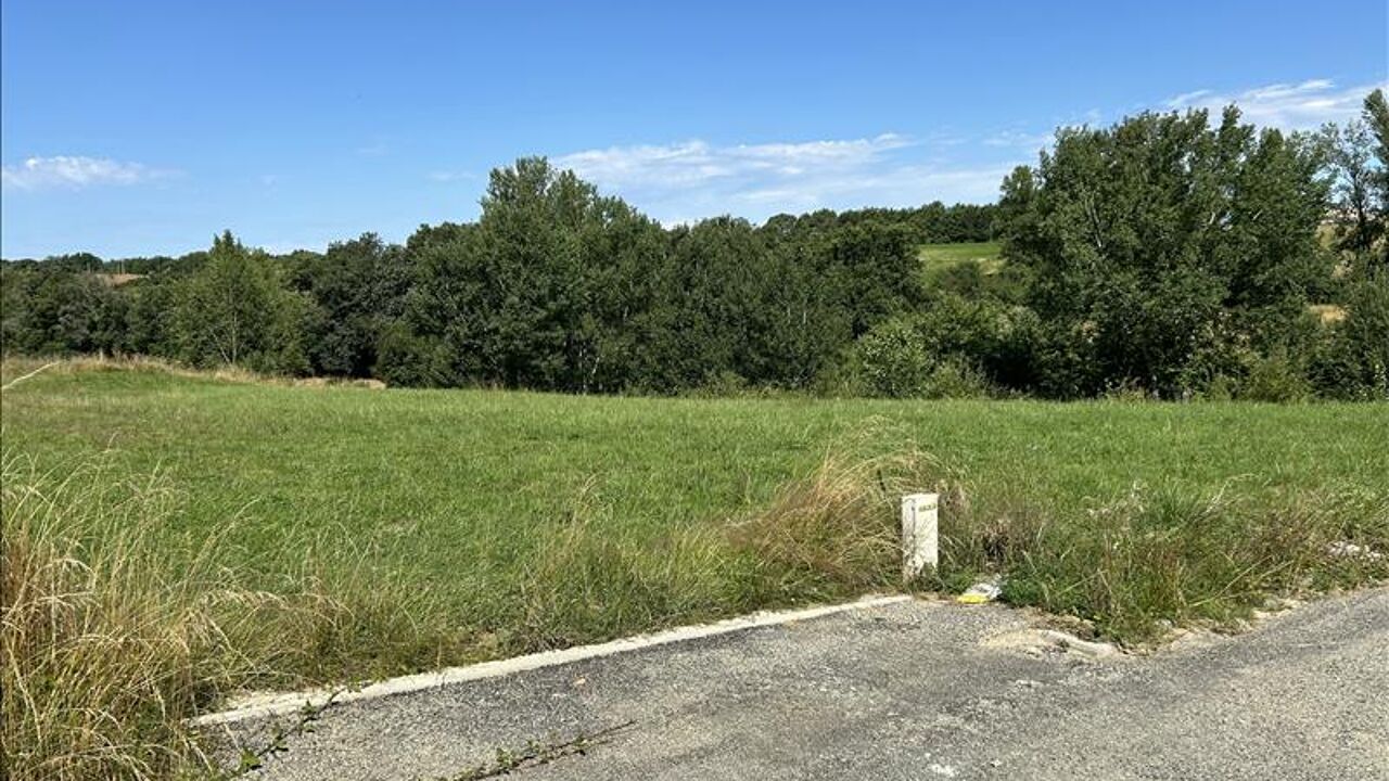 terrain  pièces 1751 m2 à vendre à Monclar-de-Quercy (82230)