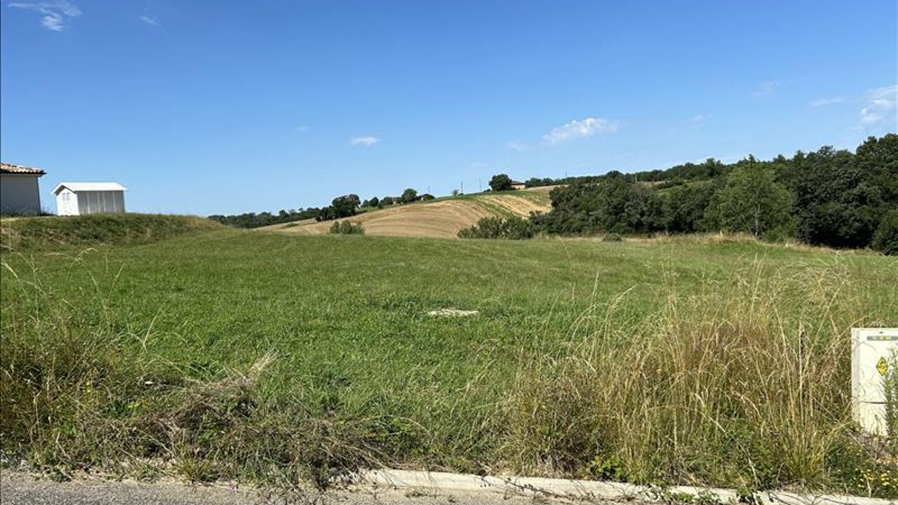 terrain  pièces 1795 m2 à vendre à Monclar-de-Quercy (82230)