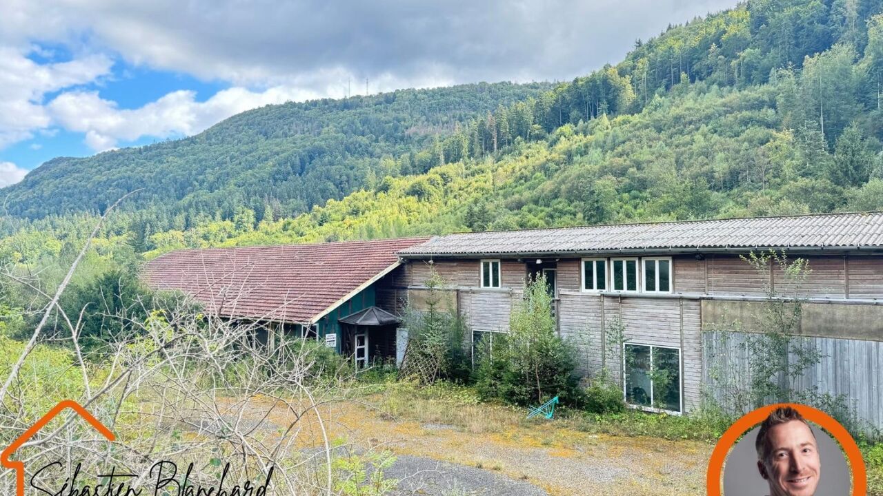 immeuble  pièces 1495 m2 à vendre à Le Poizat-Lalleyriat (01130)