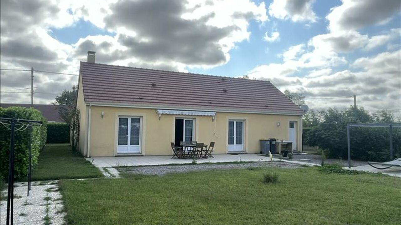 maison 6 pièces 120 m2 à vendre à Mehun-sur-Yèvre (18500)