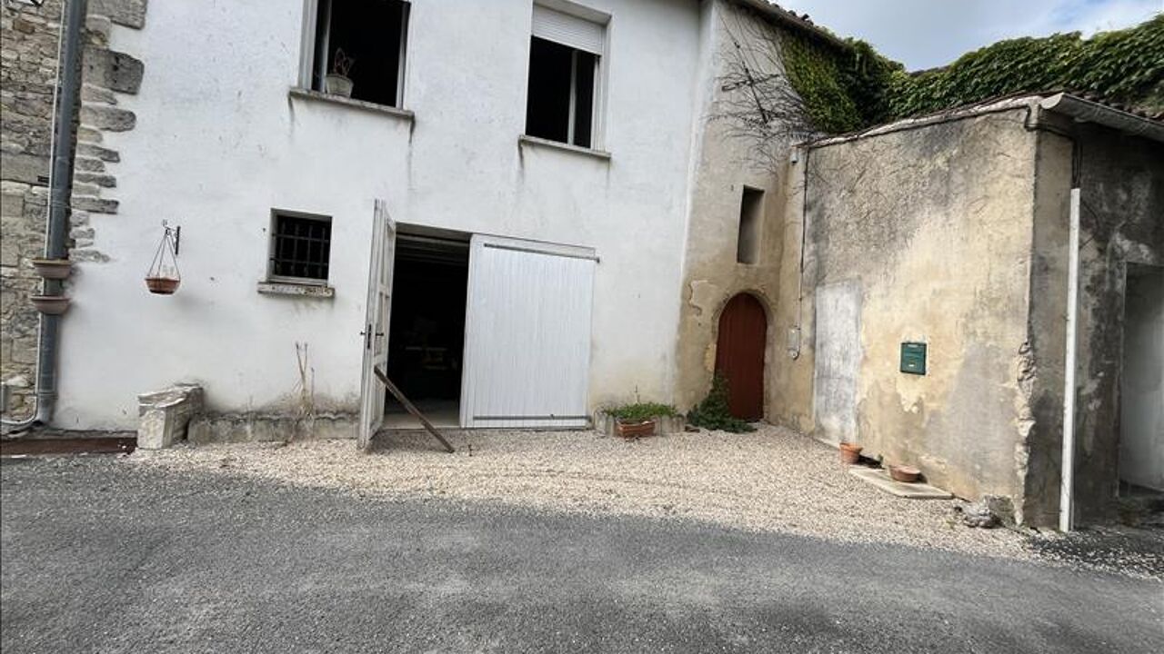 maison 5 pièces 140 m2 à vendre à Beauvais-sur-Matha (17490)