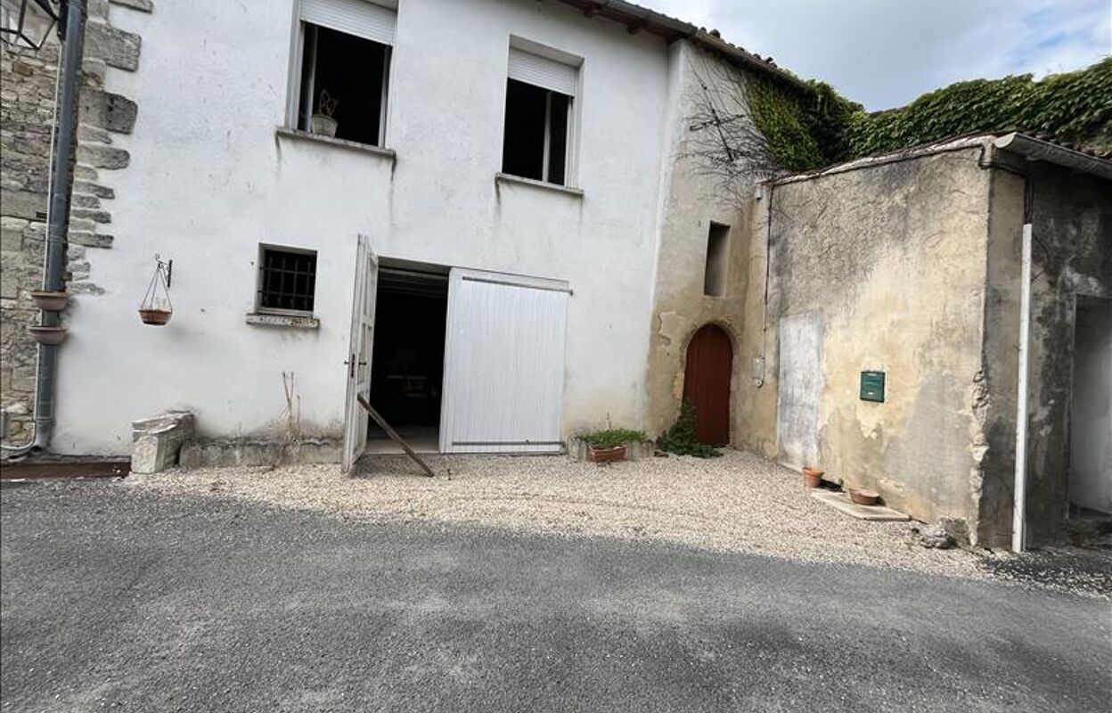 maison 5 pièces 140 m2 à vendre à Beauvais-sur-Matha (17490)