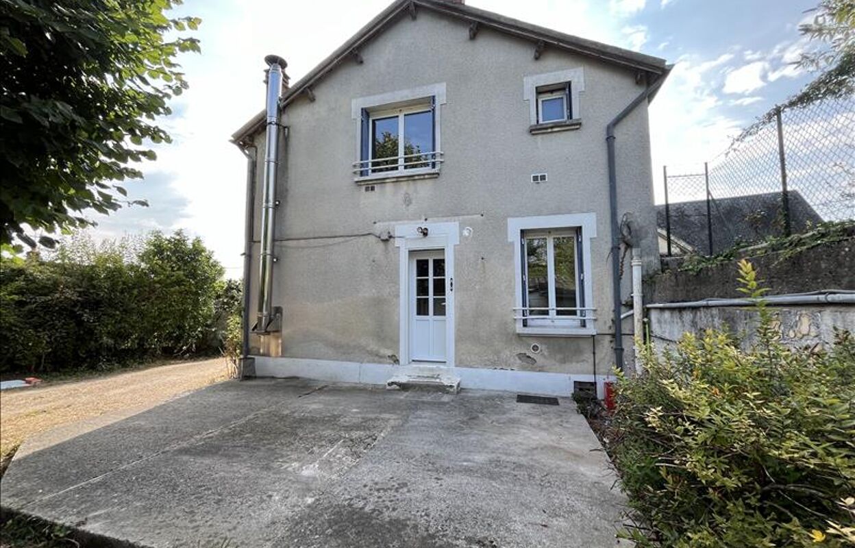 maison 2 pièces 62 m2 à vendre à Chârost (18290)