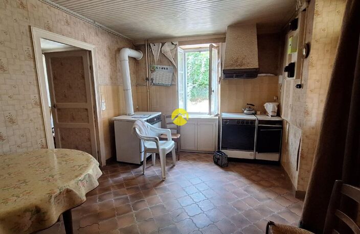 MAISON A RENOVER EN CAMPAGNE — photo 4