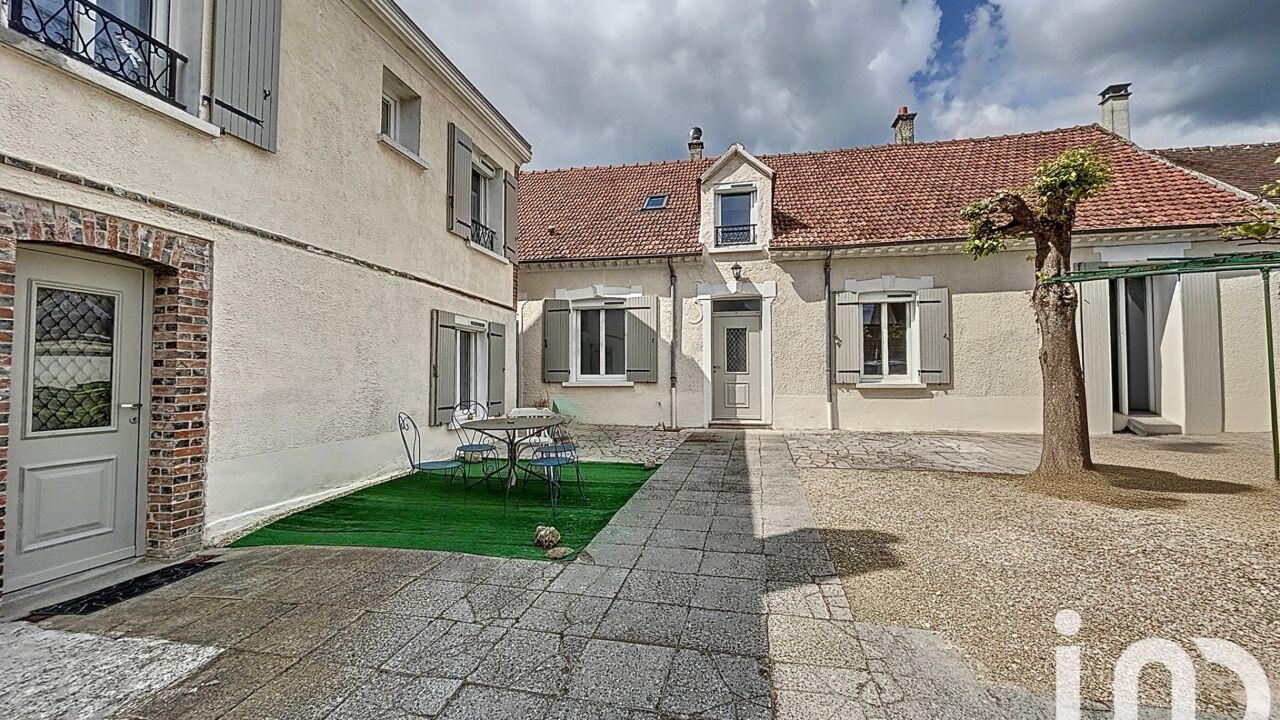 maison 9 pièces 225 m2 à vendre à Donnemarie-Dontilly (77520)