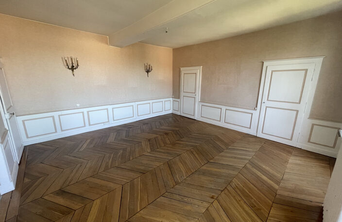 BELLE DEMEURE DANS MONTBARD — photo 2
