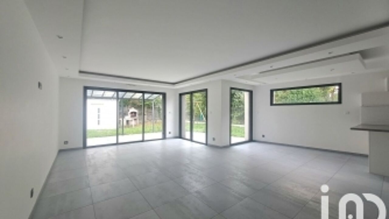 maison 5 pièces 129 m2 à vendre à Vezin-le-Coquet (35132)