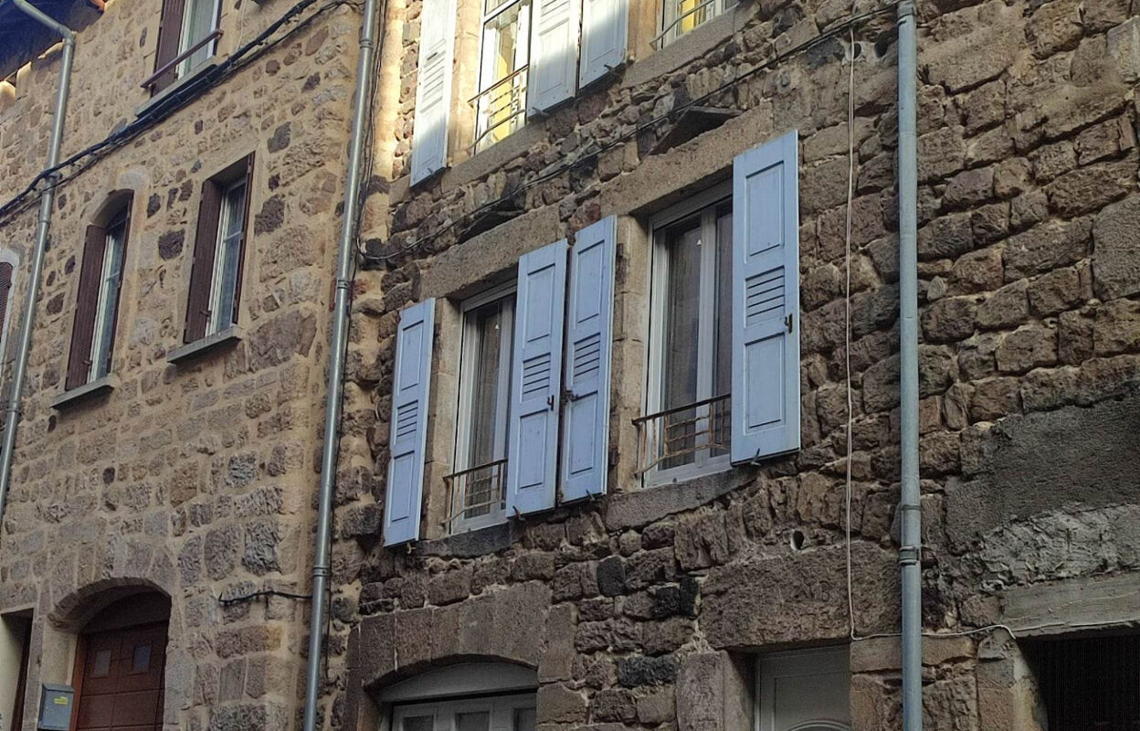 maison 4 pièces 102 m2 à vendre à Pradelles (43420)