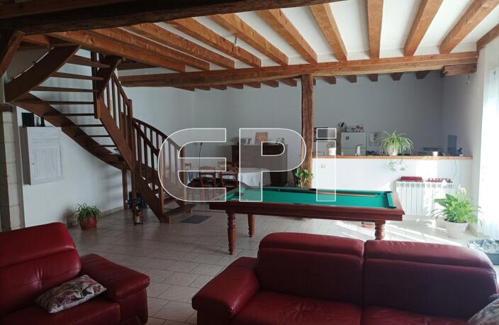 Propriété comprenant 2 maisons d'habitation pour un total de 2 — photo 2