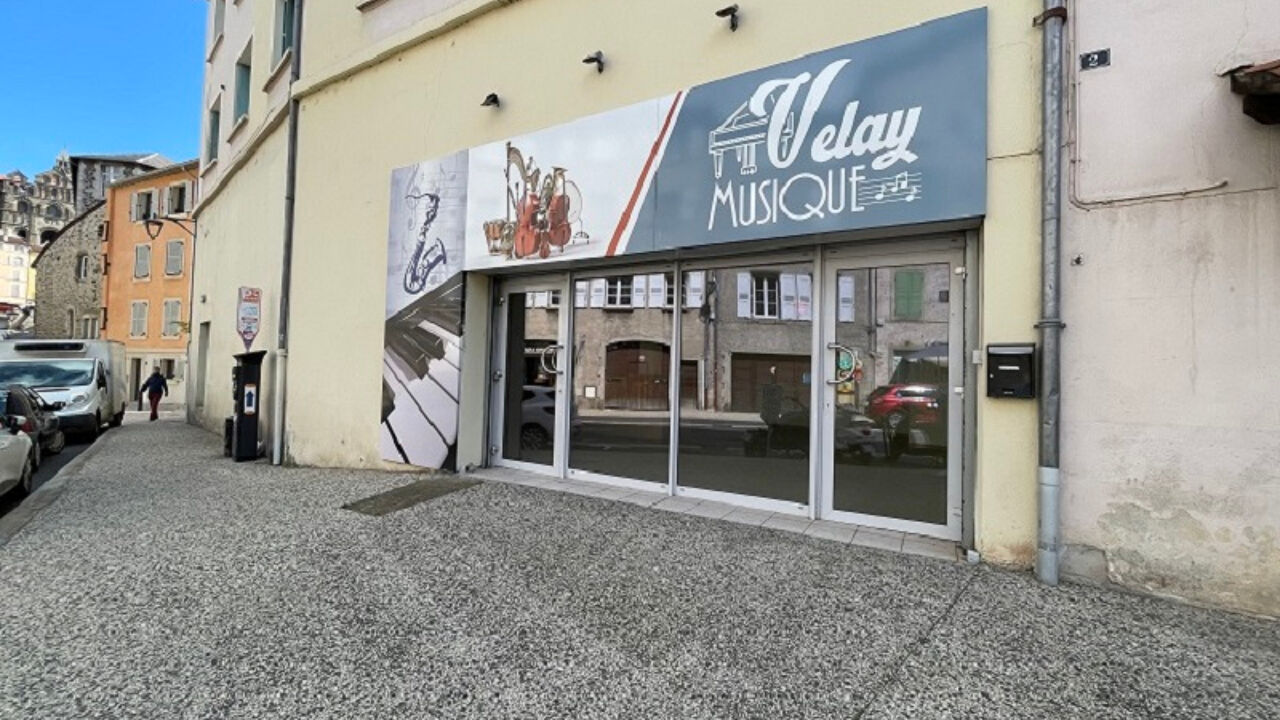 commerce 1 pièces 210 m2 à louer à Le Puy-en-Velay (43000)