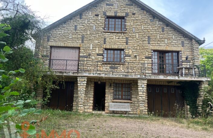 Villa — photo 2