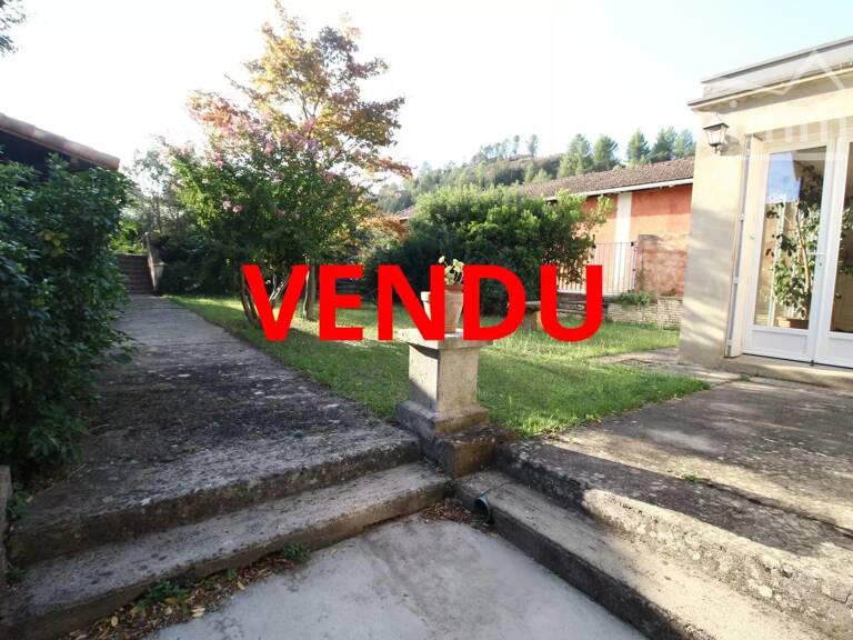 VENDU 2 maisons avec un jardin, une piscine et un garage — photo 1