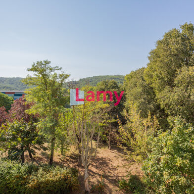 Appartement 4 pièces 315000 €