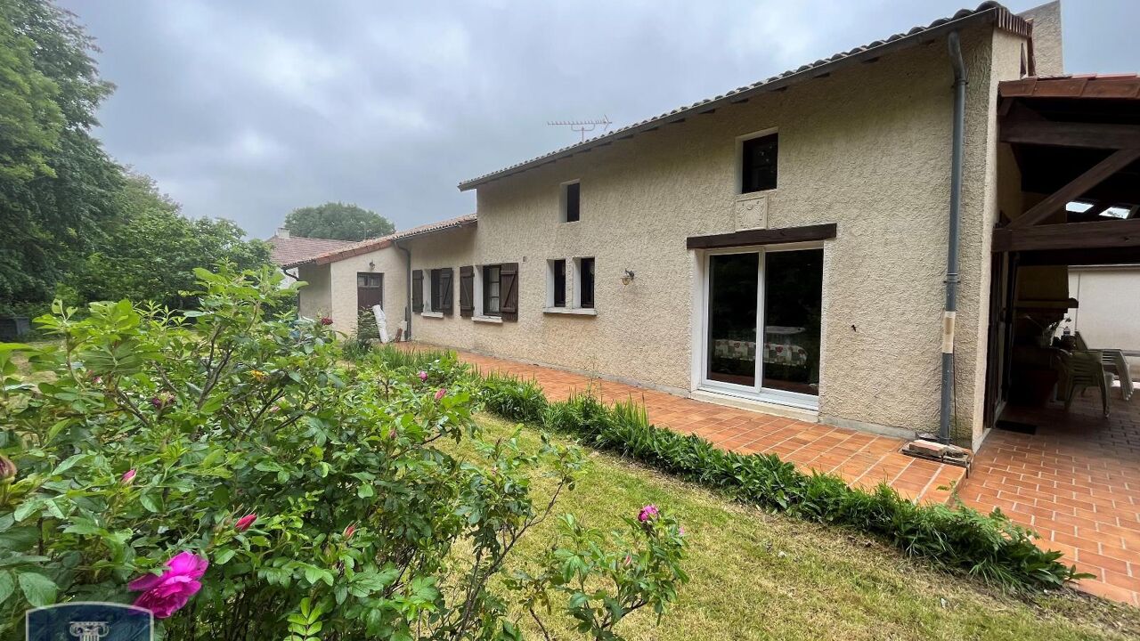 maison  pièces 135 m2 à vendre à Sanxay (86600)