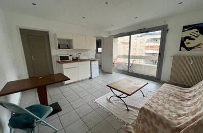 location appartement 641 € CC /mois à proximité de Marseille 11 (13011)