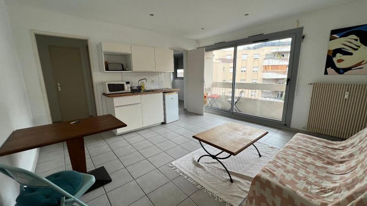 appartement 1 pièces 33 m2 à louer à Marseille 6 (13006)