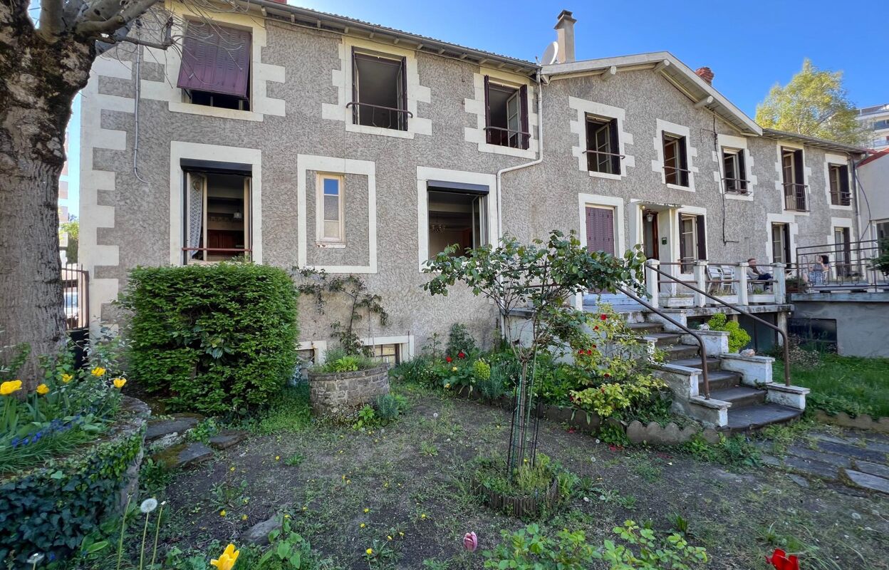 immeuble  pièces 400 m2 à vendre à Chamalières (63400)