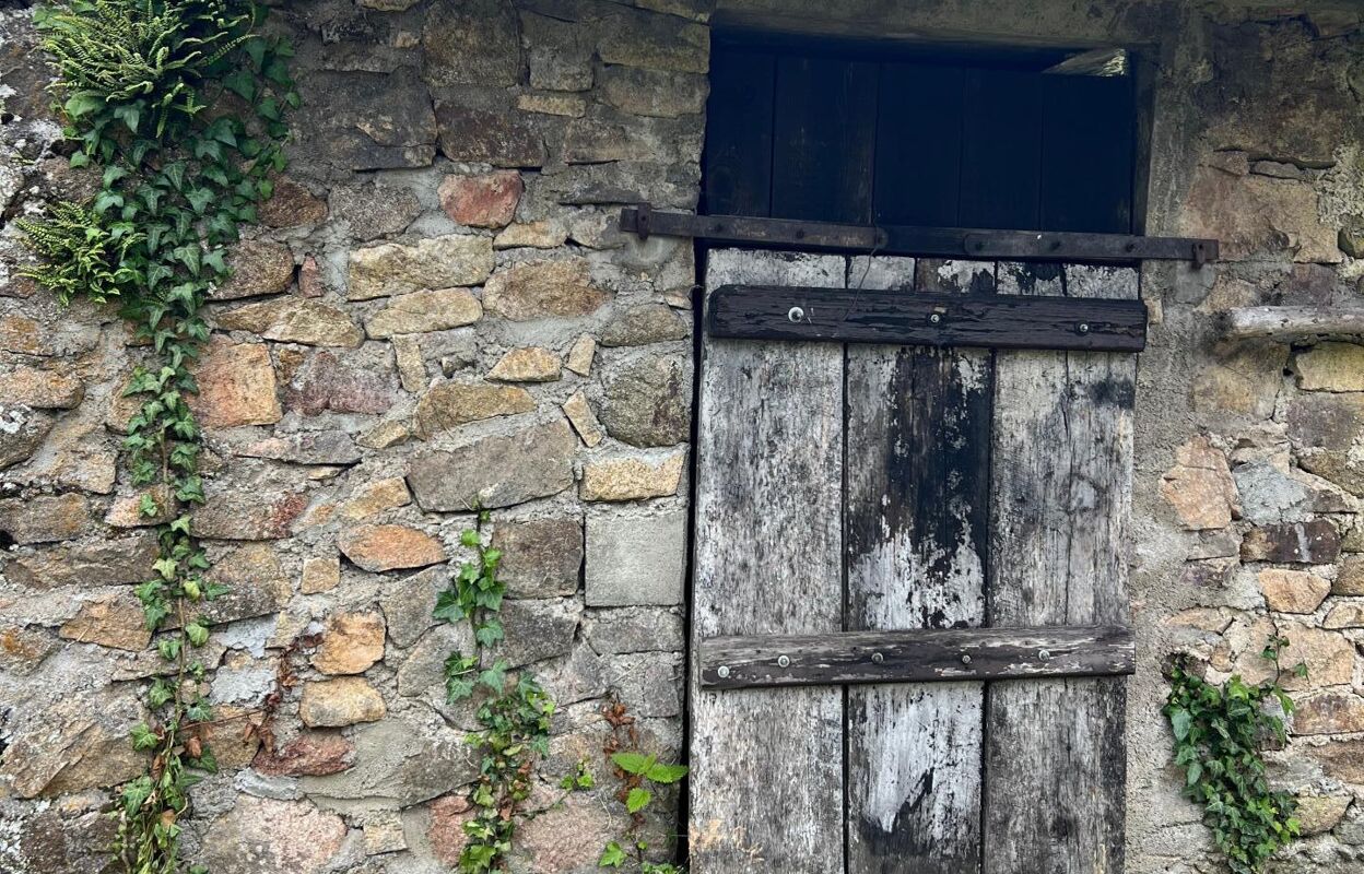 garage  pièces  m2 à vendre à Le Vernet-Chaméane (63580)