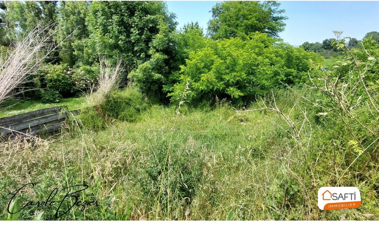 terrain  pièces 300 m2 à vendre à Port-Saint-Père (44710)