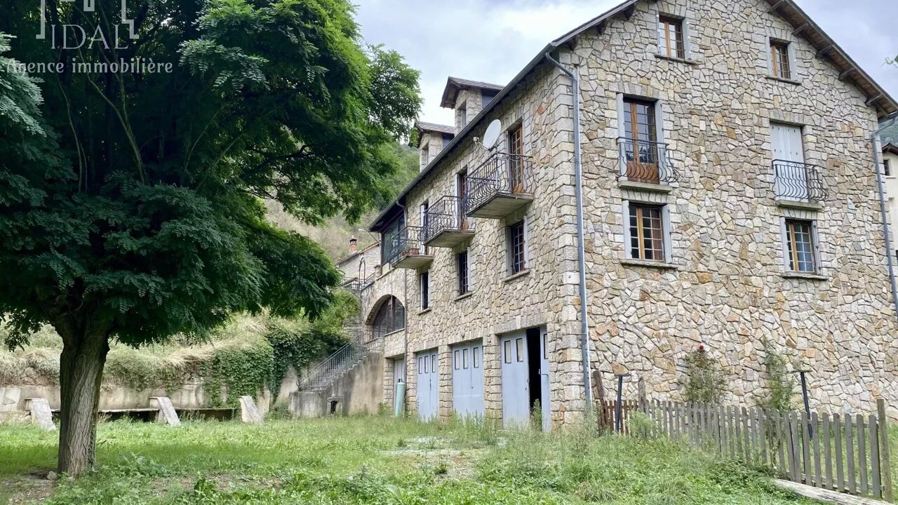 immeuble  pièces 380 m2 à vendre à Les Vignes (48210)