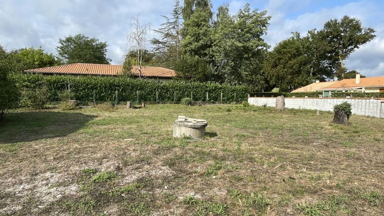 terrain 450 m2 à construire à Saint-Laurent-Médoc (33112)